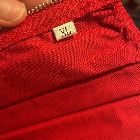 red corset crop top ♥️💋 - Picture 6 of 6